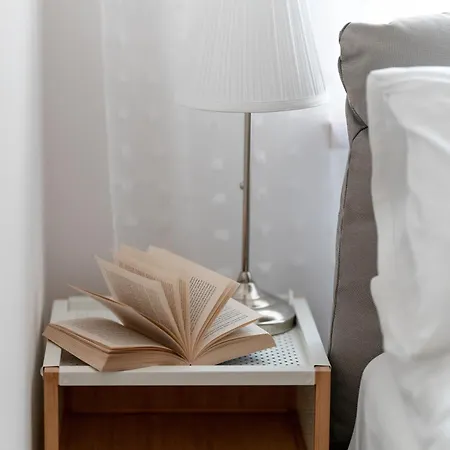 Apartment Jasny Z Parkingiem W Centrum Poznania By Renters Posen