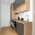 Jasny Z Parkingiem W Centrum Poznania By Renters Poznań