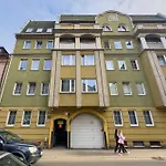 Appartement Jasny Z Parkingiem W Centrum Poznania By Renters