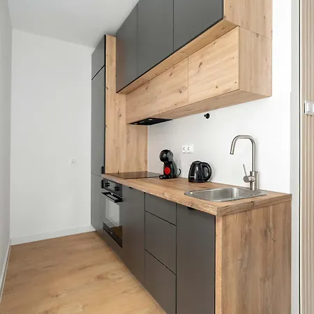 Jasny Z Parkingiem W Centrum Poznania By Renters * Posen