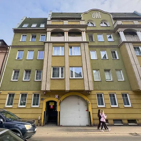 Daire Jasny Z Parkingiem W Centrum Poznania By Renters