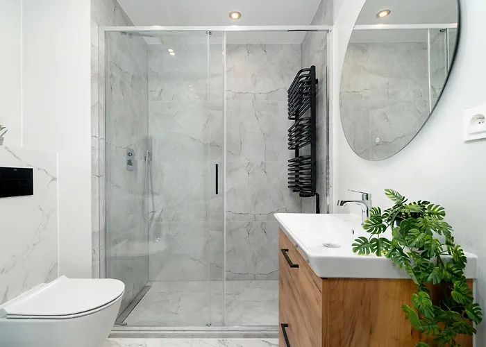 Jasny Z Parkingiem W Centrum Poznania By Renters Apartment Posen